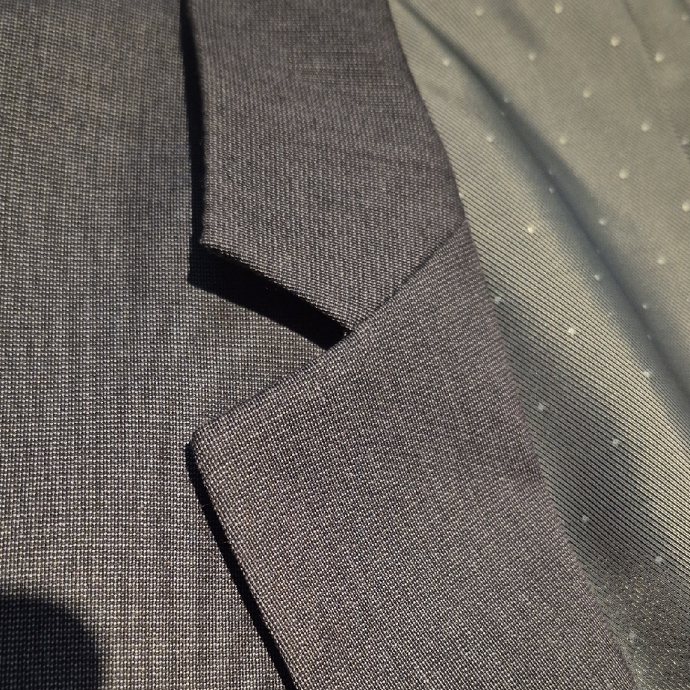 Van Heusen Sport Coat with Notched Lapel - Picture 10 of 15